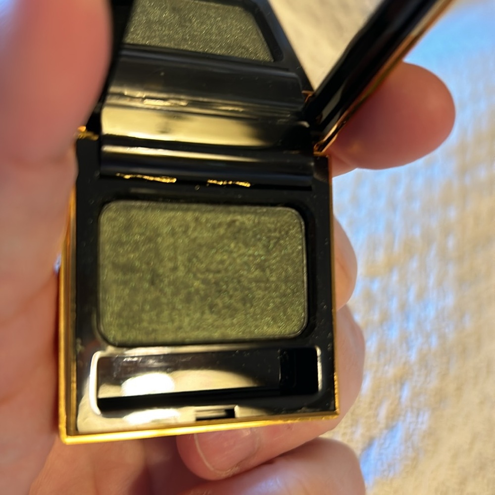 YSL eyeshadow - Picture 3 of 4